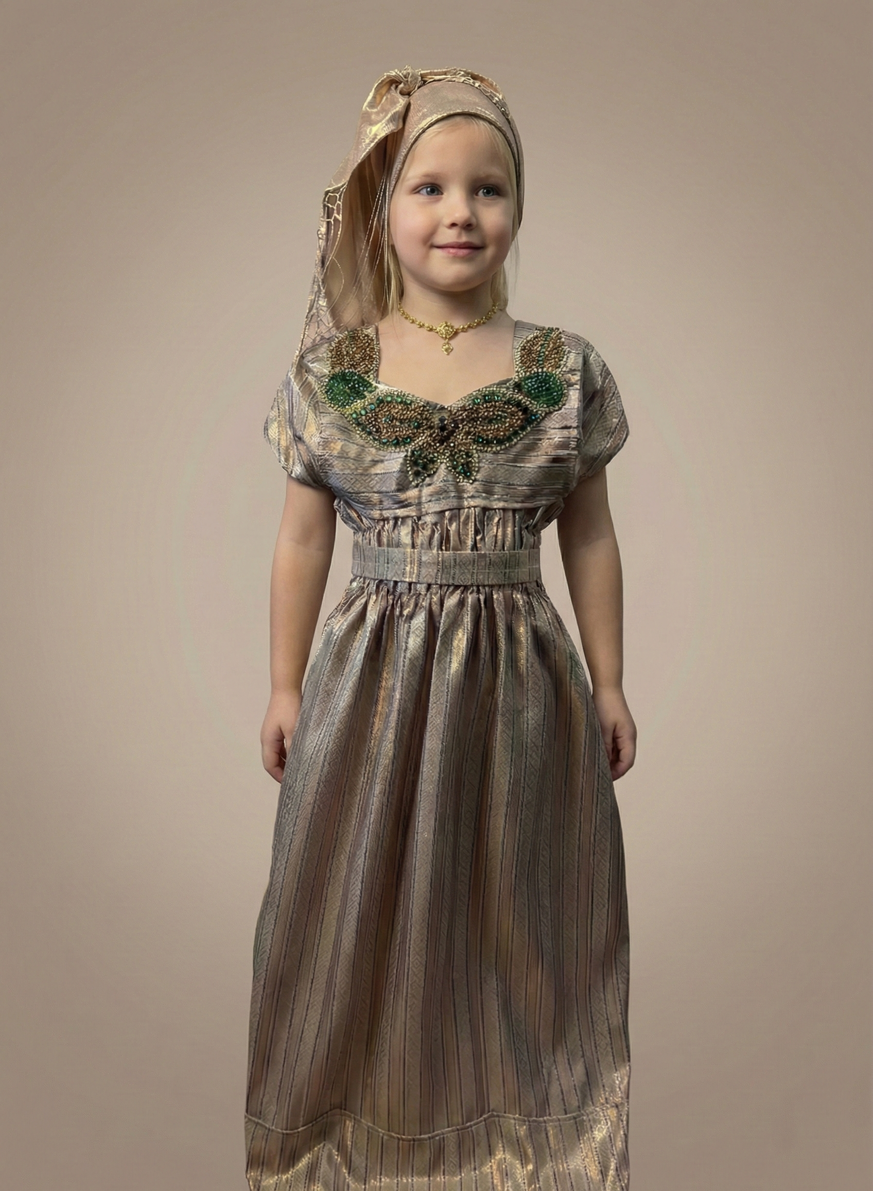 Gemini_Generated_Image_tkzlkrtkzlkrtkzl Blouza mensouj enfant bronze et vert – Image 1
